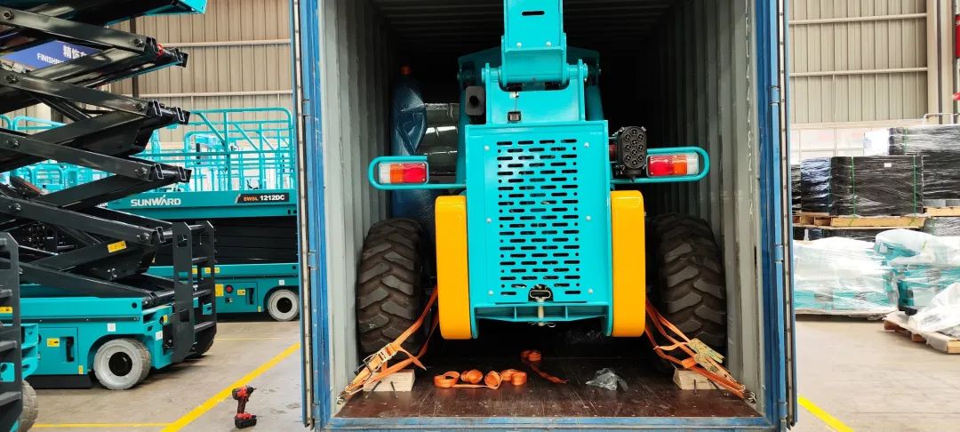 單筆采購金額千萬元！山河智能伸縮臂叉裝車批量出口