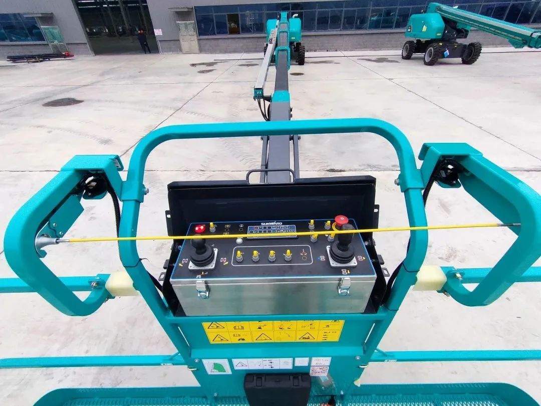 無需擴橋！山河智能國四款32米直臂式高空作業(yè)平臺成功下線