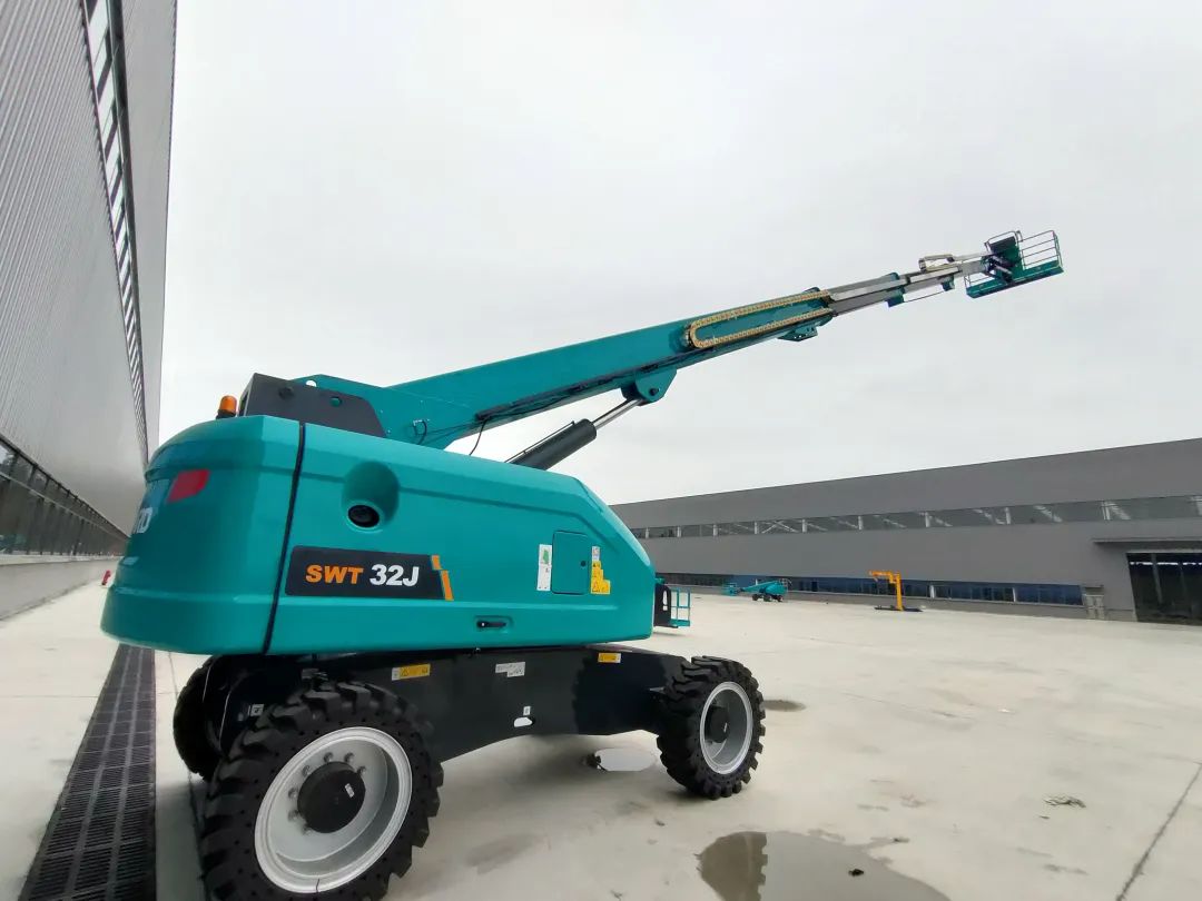 無需擴橋！山河智能國四款32米直臂式高空作業(yè)平臺成功下線