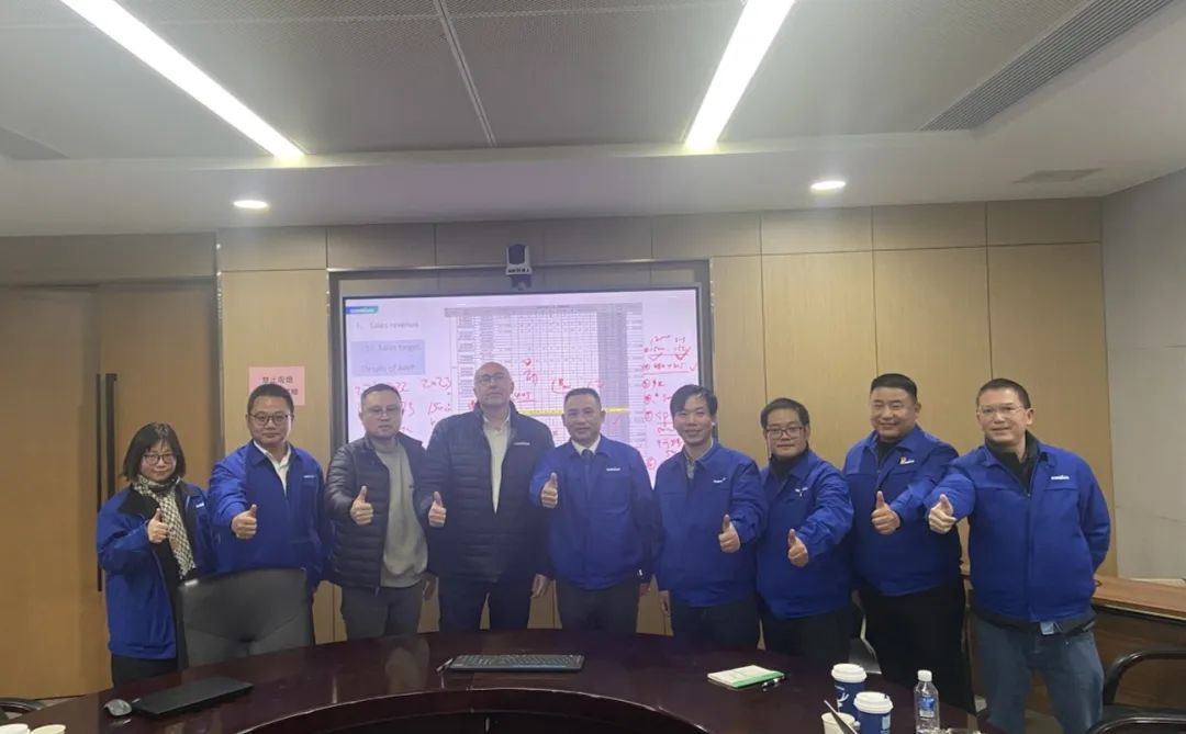 吹響復(fù)工“沖鋒號(hào)”，全力沖刺“開(kāi)門(mén)紅”！山河智能高空機(jī)械復(fù)工復(fù)產(chǎn)進(jìn)行時(shí)