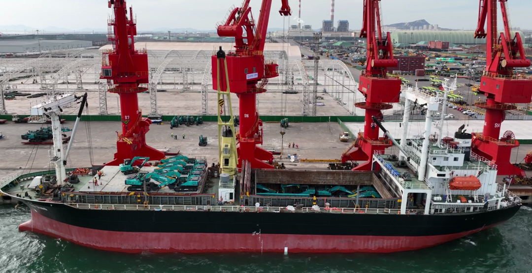 億元設備“包船”出海！山河智能國際市場迎來開門紅