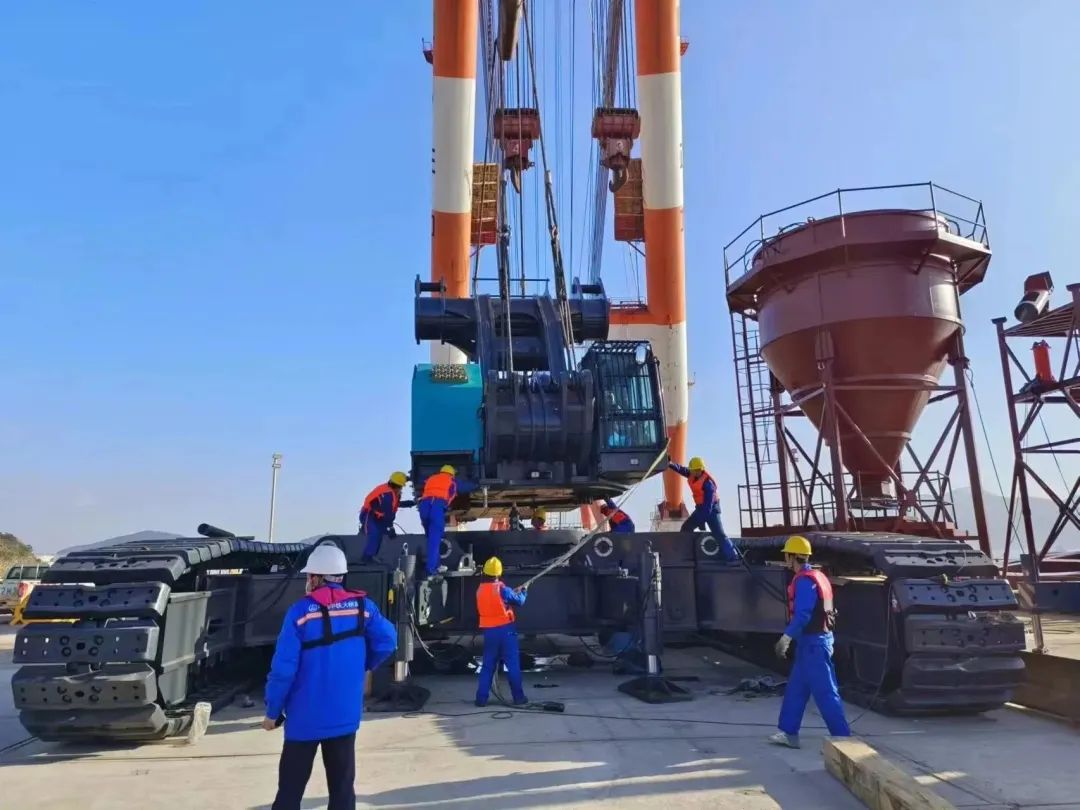 首樁開(kāi)鉆！山河智能超級(jí)旋挖實(shí)力助建世界最大跨度公鐵兩用大橋