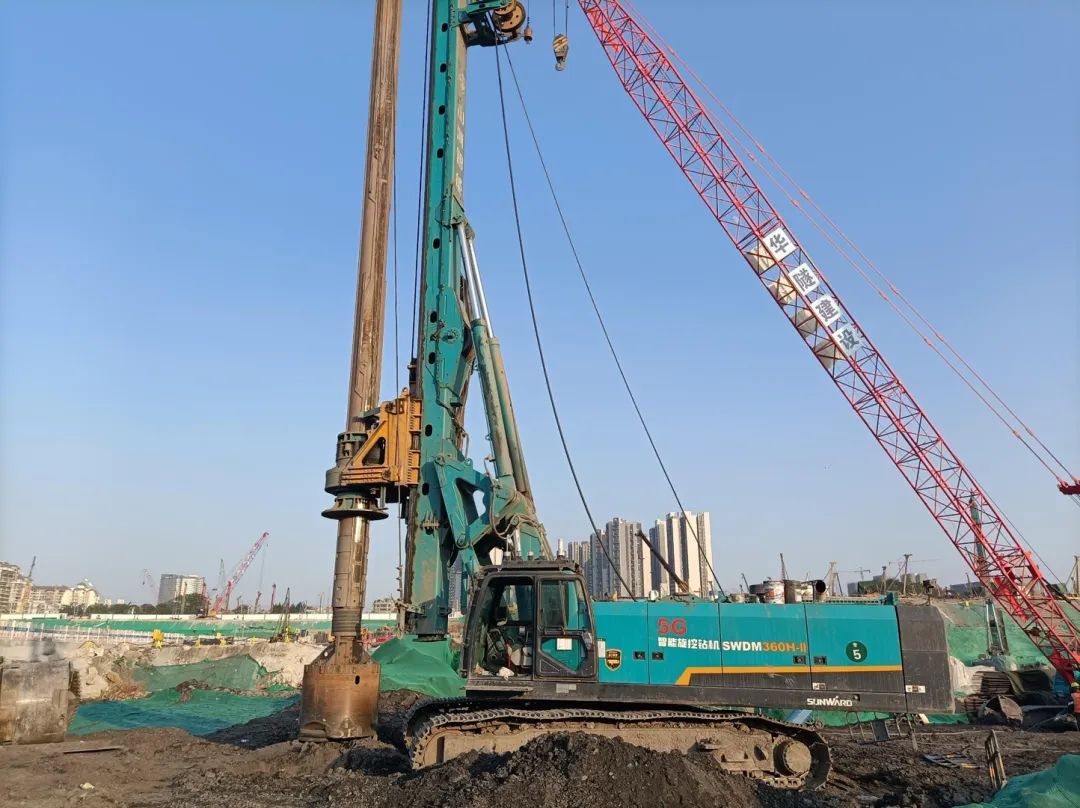 數(shù)智轉(zhuǎn)型求發(fā)展！山河智能重磅亮相“第四屆高端制造業(yè)CIO論壇”