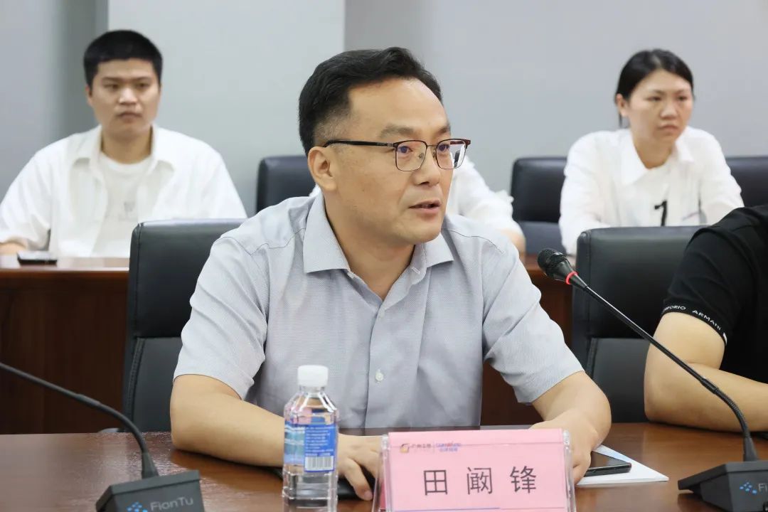 攜手開啟綠色轉(zhuǎn)型之路！山河智能&南京蓋百氏增程式電動(dòng)旋挖鉆機(jī)簽約儀式成功舉辦