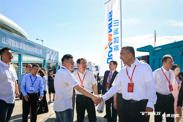“礦”世無雙，縱橫絲路！山河智能亮相第十三屆新疆國際礦業(yè)與裝備博覽會