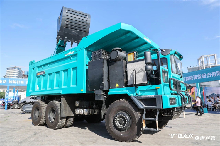 “礦”世無雙，縱橫絲路！山河智能亮相第十三屆新疆國際礦業(yè)與裝備博覽會