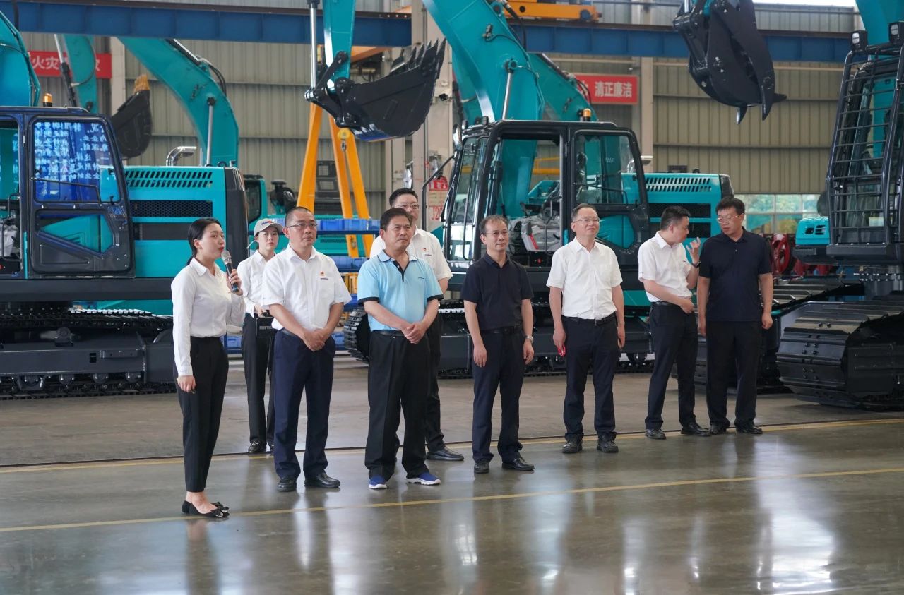 中國(guó)貿(mào)促會(huì)調(diào)研山河智能