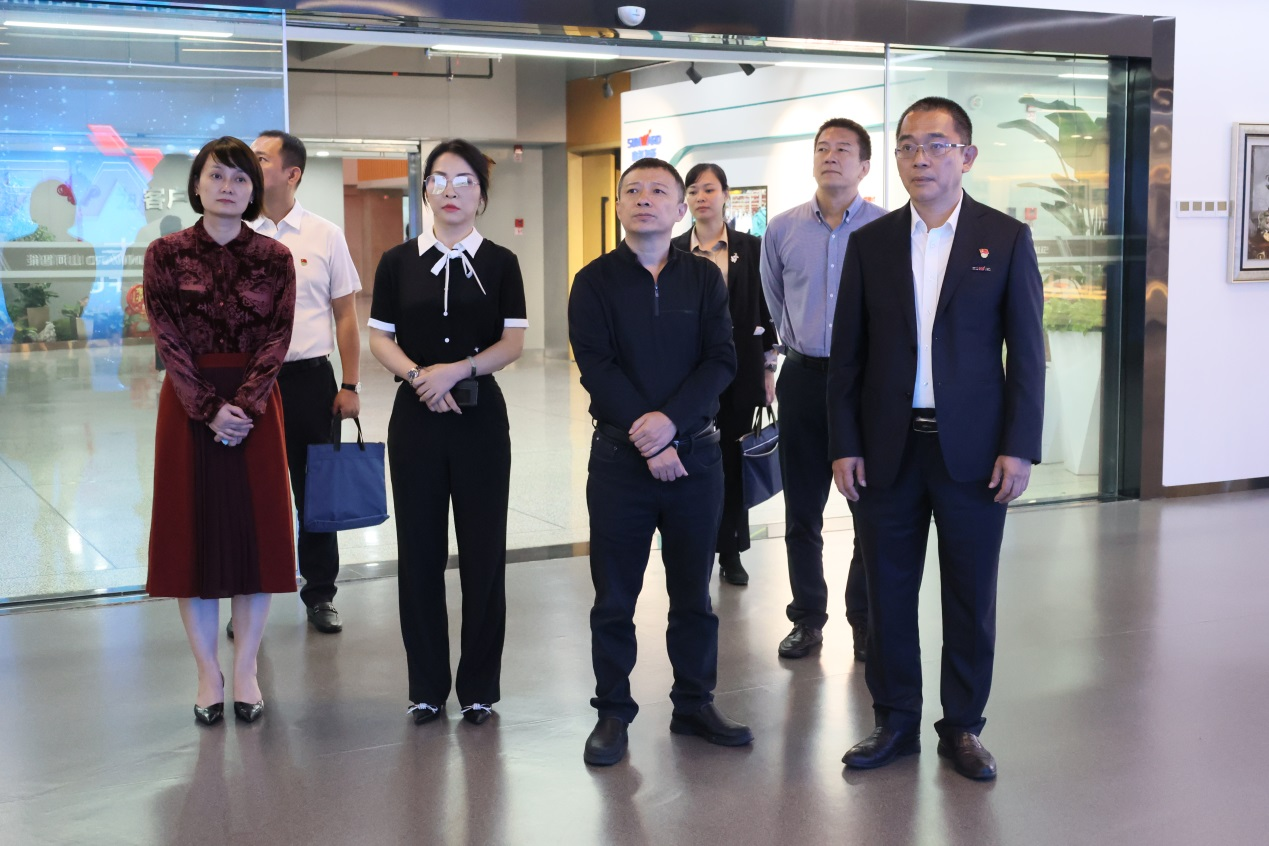 國家稅務(wù)總局征管和科技發(fā)展司調(diào)研山河智能