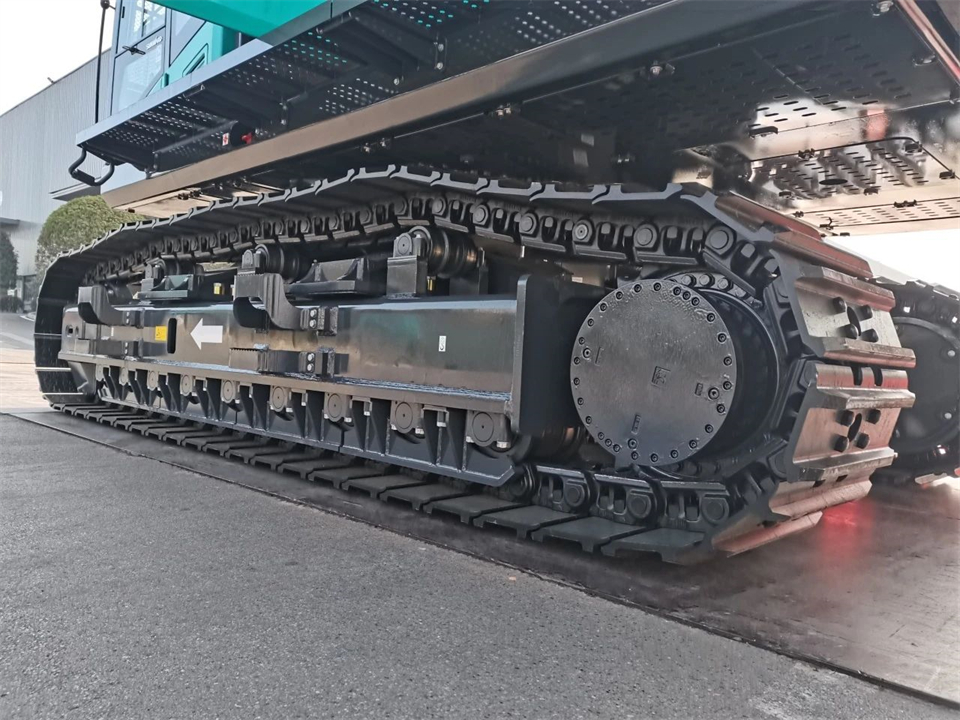 定制開(kāi)發(fā)、功能更強(qiáng)！山河智能SWE750ELR加長(zhǎng)臂液壓挖掘機(jī)下線交付