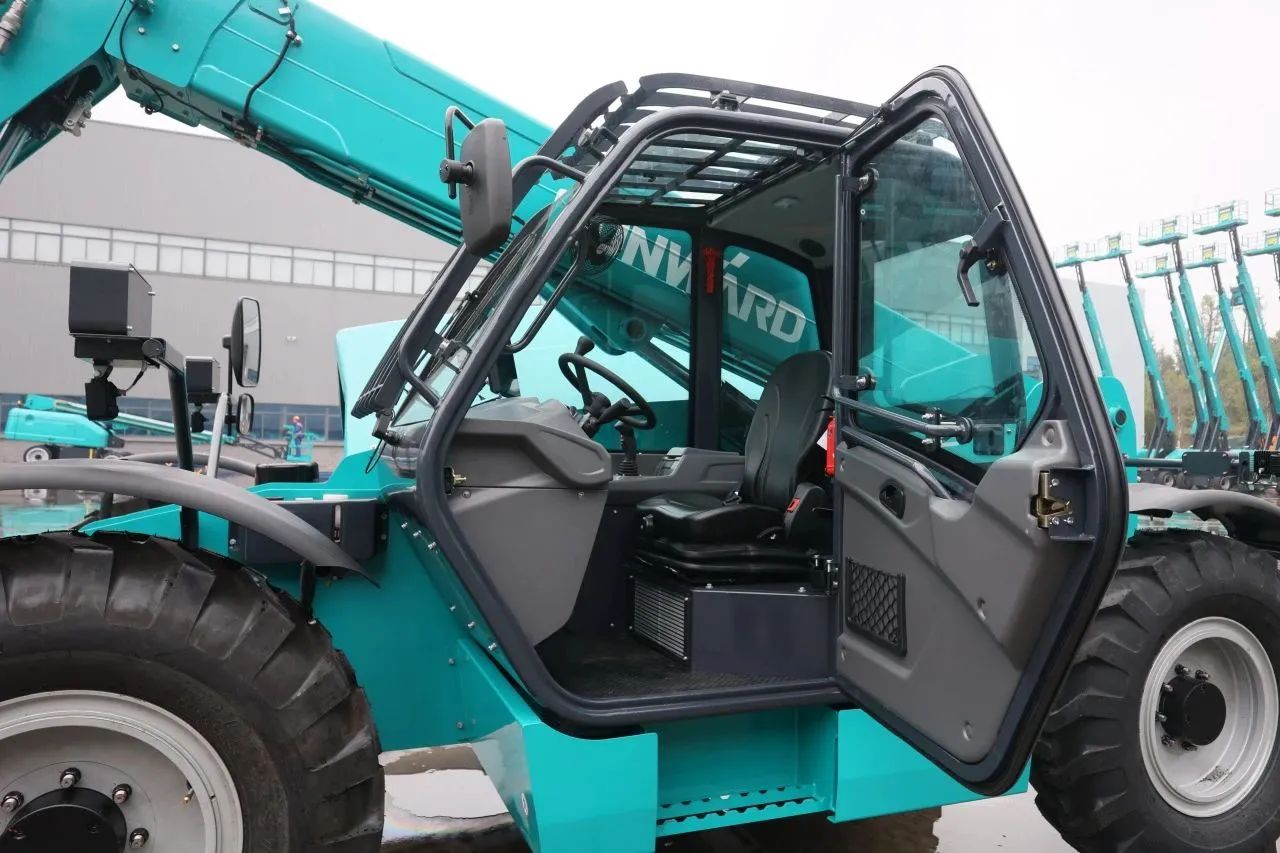 “猛將”出擊，需求火爆！山河智能新一代伸縮臂叉裝車成功下線