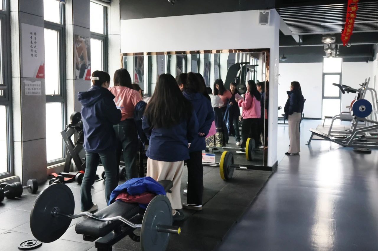 多姿多彩綻芳華！山河智能開展“三八”國(guó)際勞動(dòng)?jì)D女節(jié)主題慶?；顒?dòng)