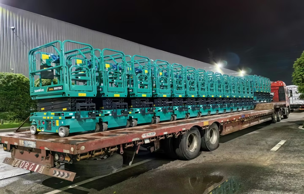 高空機械單日發(fā)貨創(chuàng)新高！單月海外發(fā)貨破記錄！