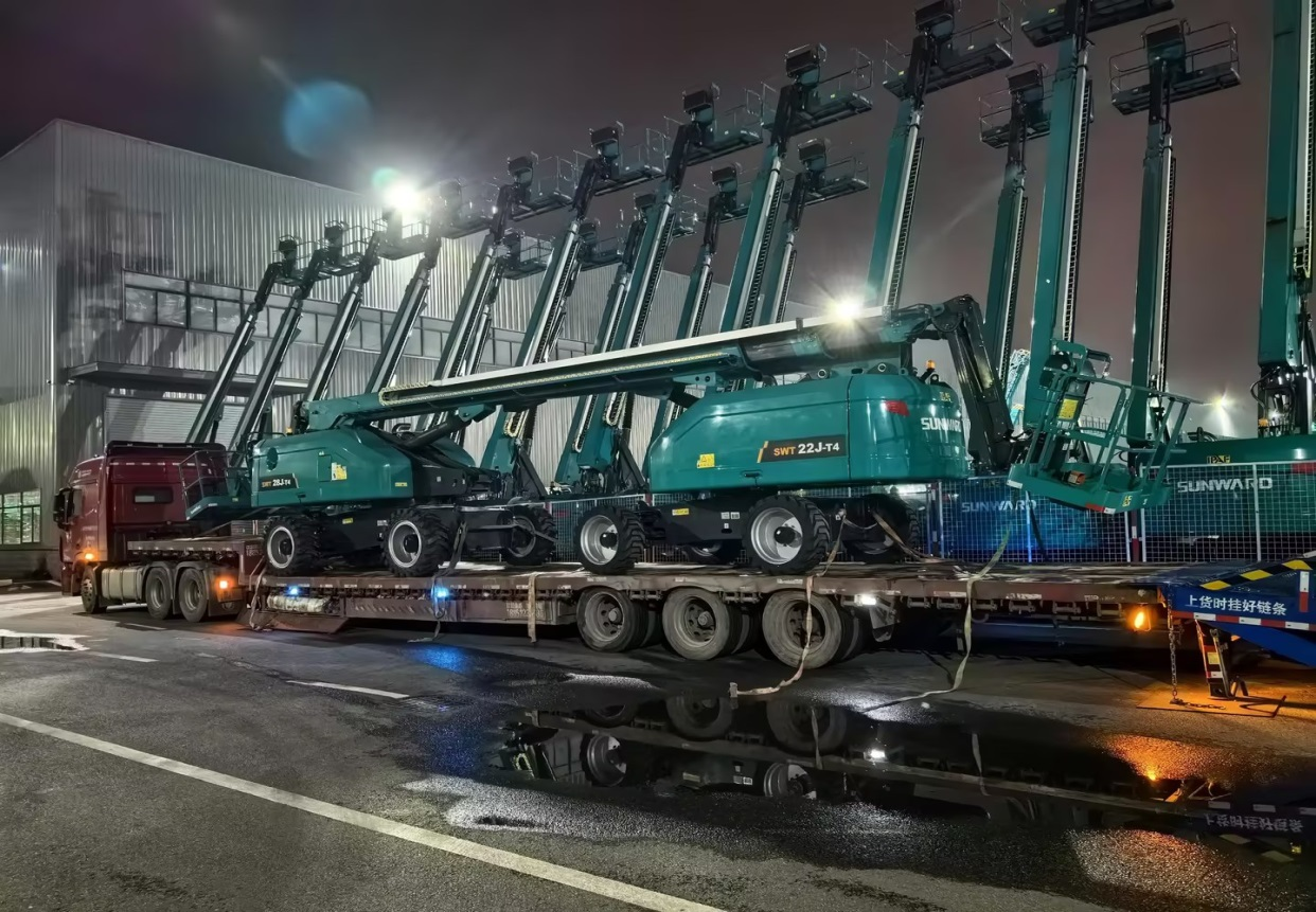 高空機械單日發(fā)貨創(chuàng)新高！單月海外發(fā)貨破記錄！