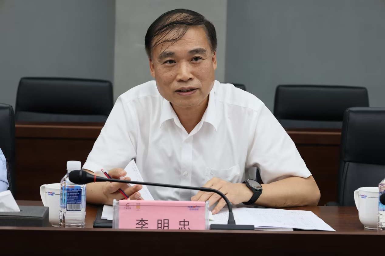 深化交流合作！廣州港李明忠副總經(jīng)理率隊蒞臨山河智能考察交流！