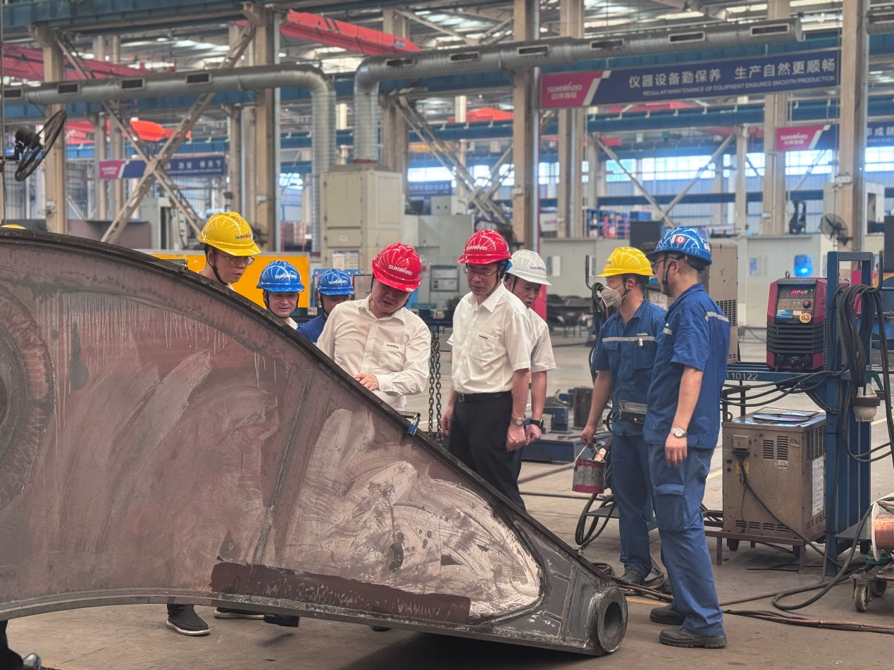 戰(zhàn)高溫，保安全--山河智能開(kāi)展高溫防暑專(zhuān)項(xiàng)安全檢查