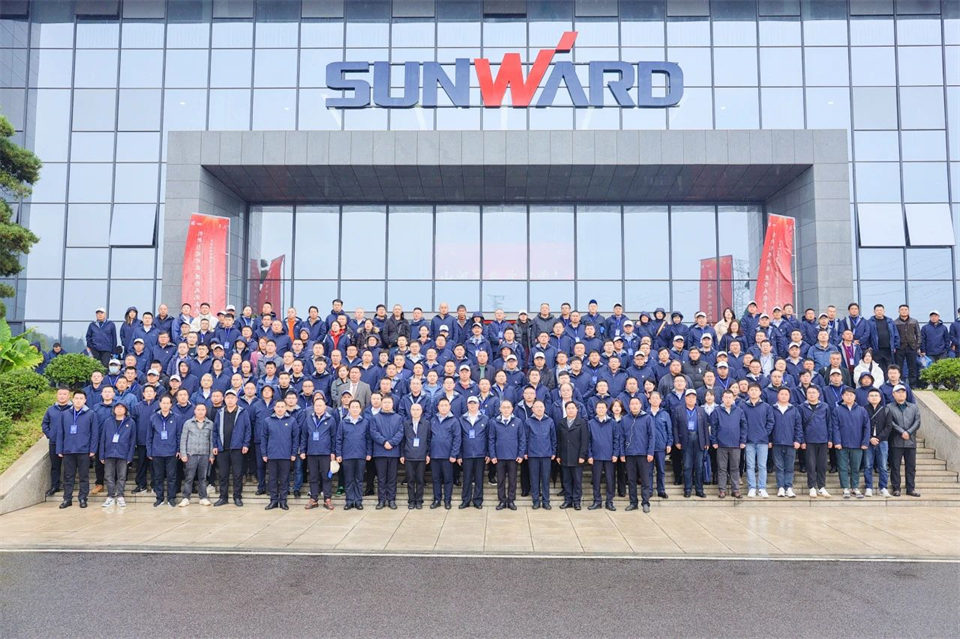 創(chuàng)新引領價值，理想成就未來！山河智能25周年慶典暨全球客戶節(jié)隆重舉辦