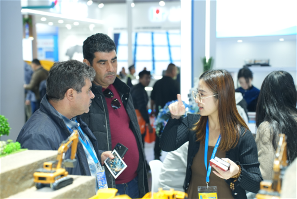 智造空間，價(jià)值共生！廣州山河精彩亮相2024上海寶馬展