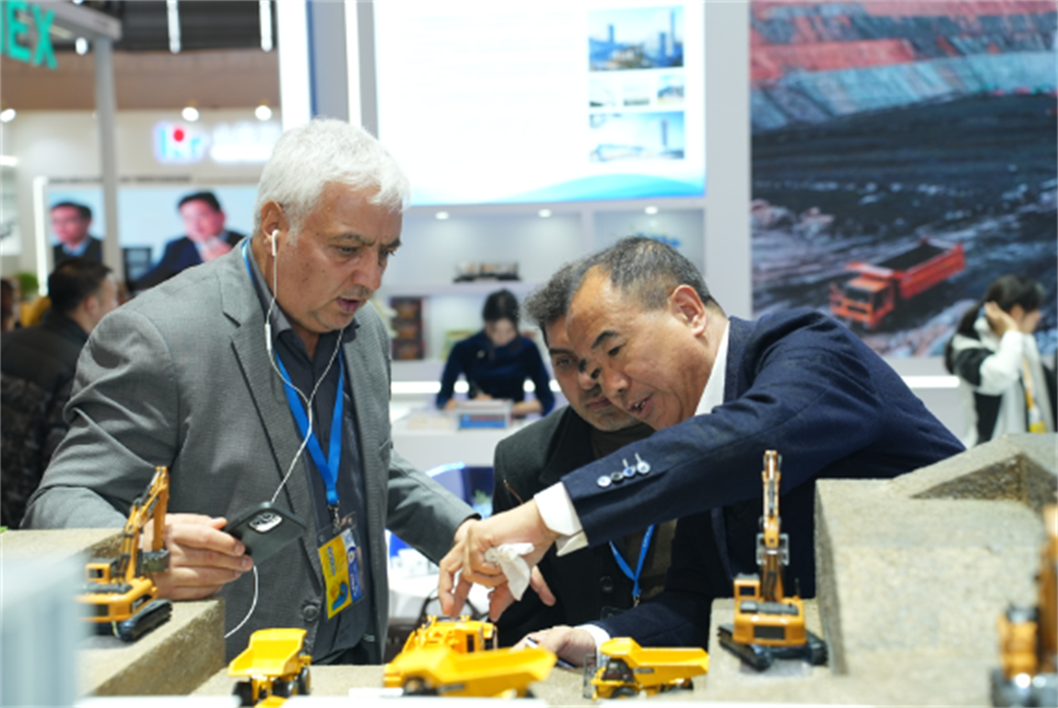 智造空間，價(jià)值共生！廣州山河精彩亮相2024上海寶馬展