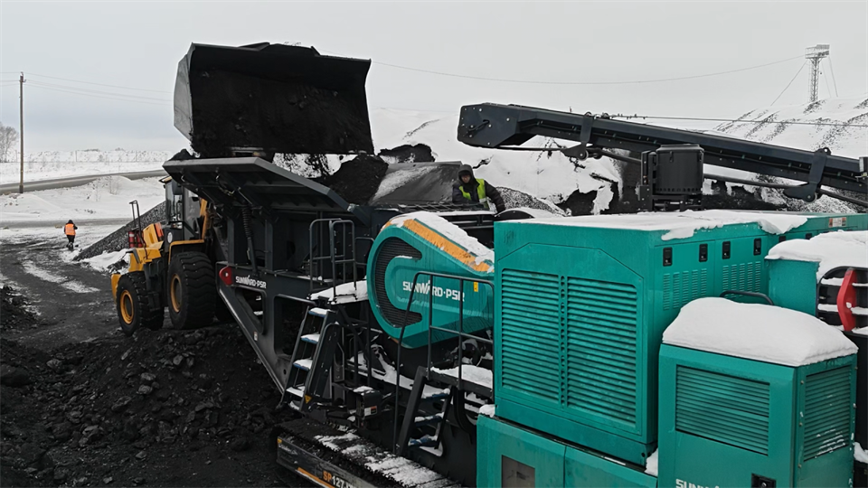 不懼-30℃極寒挑戰(zhàn)，山河普石勒破碎篩分設備穩(wěn)定運行！