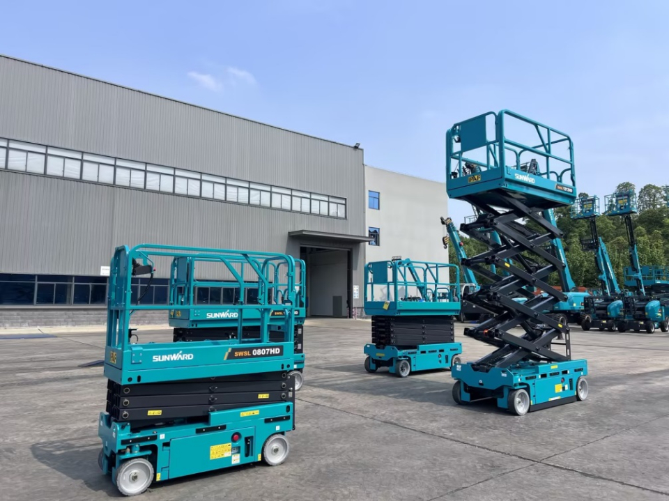 山河智能電動(dòng)液驅(qū)剪叉系列產(chǎn)品全面升級(jí)，為客戶創(chuàng)造更大價(jià)值