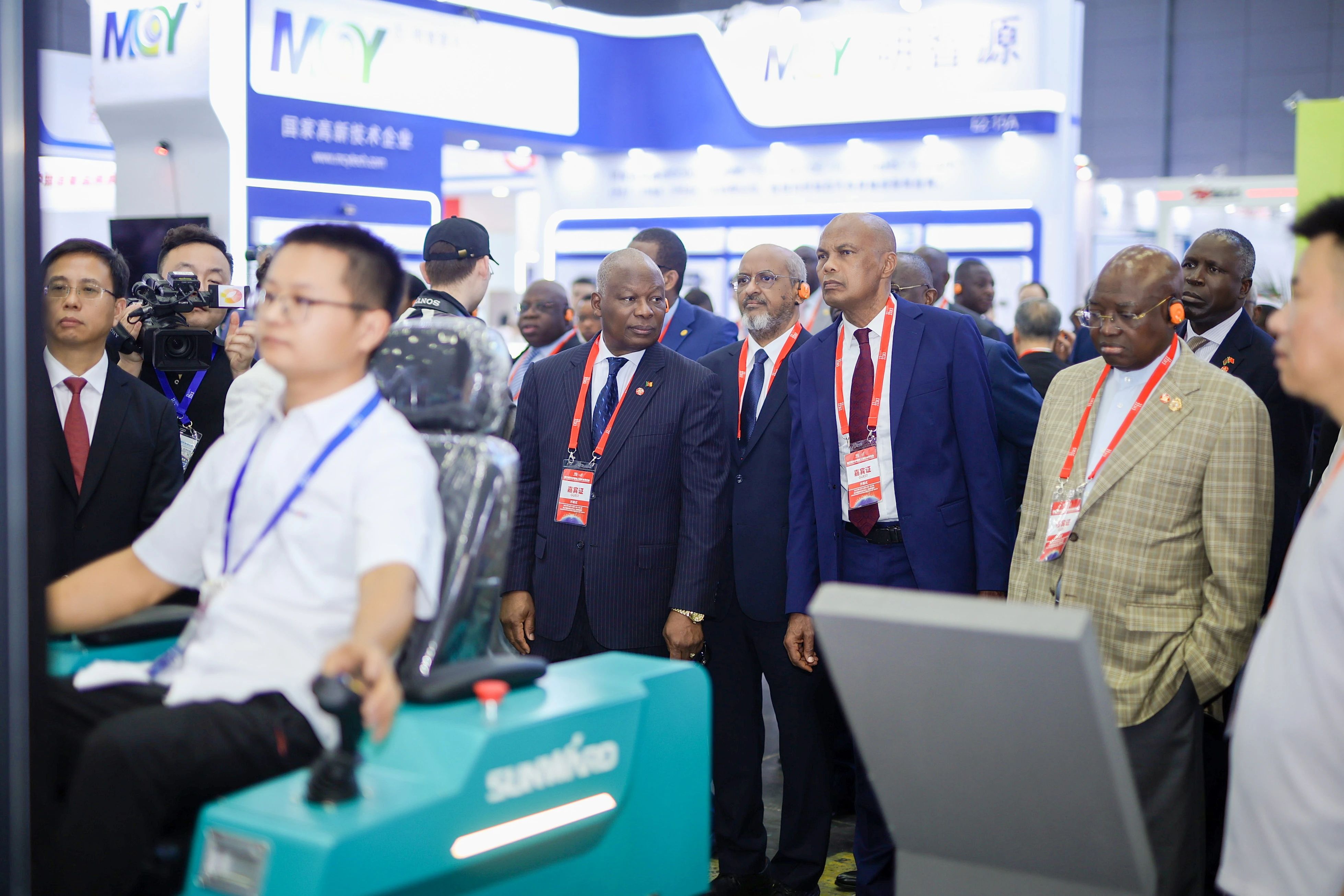 2025 CICEE | 圓滿收官！山河智能展區(qū)亮點(diǎn)精彩回顧