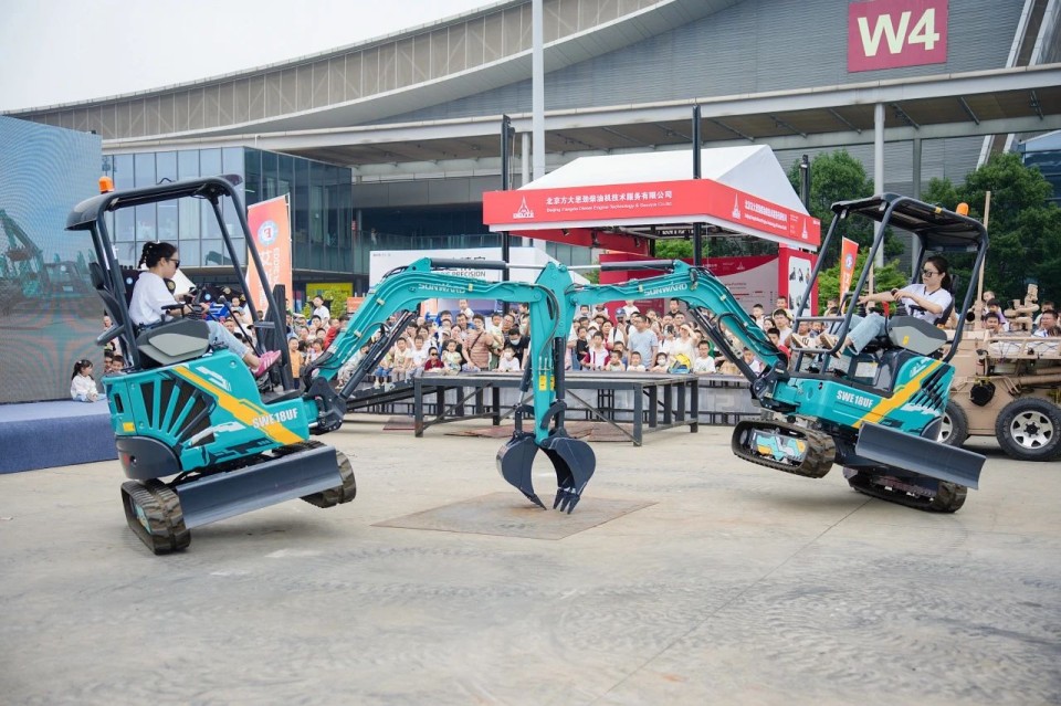 2025 CICEE | 圓滿收官！山河智能展區(qū)亮點(diǎn)精彩回顧