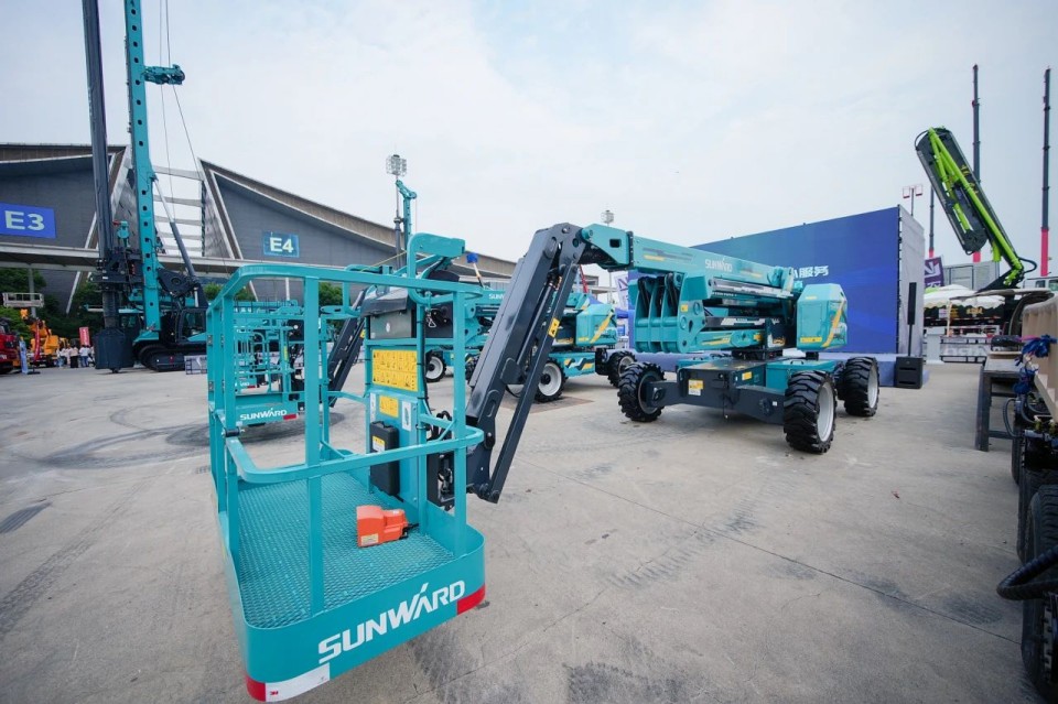 2025 CICEE | 圓滿收官！山河智能展區(qū)亮點(diǎn)精彩回顧