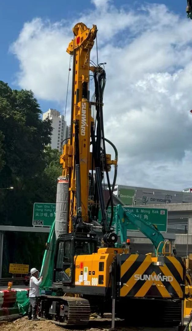 硬核首秀！山河智能SWDTH800大直徑潛孔錘鉆機進擊香港市場