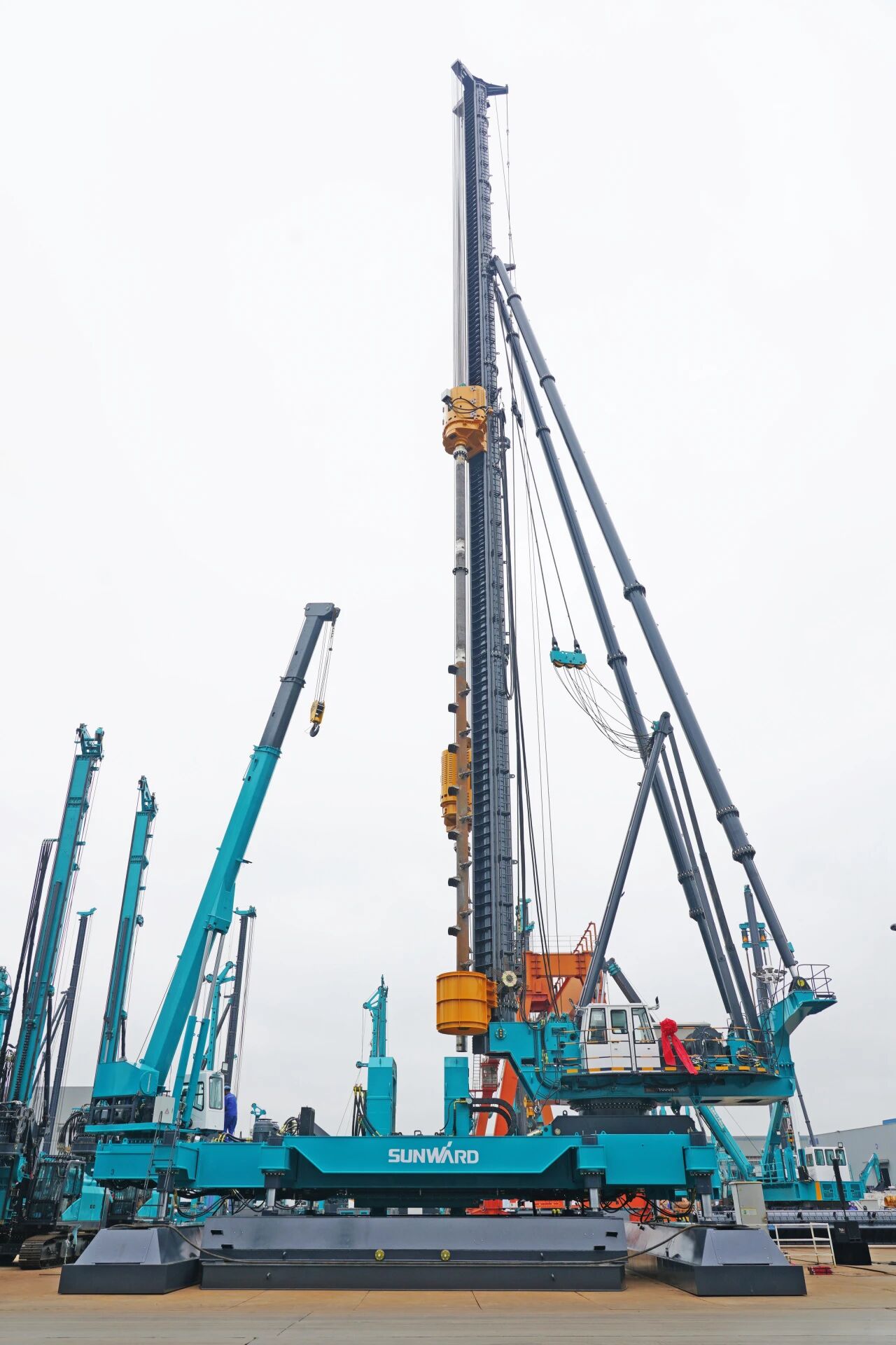 破局深基施工！山河智能攪拌中掘植樁一體機重磅交付