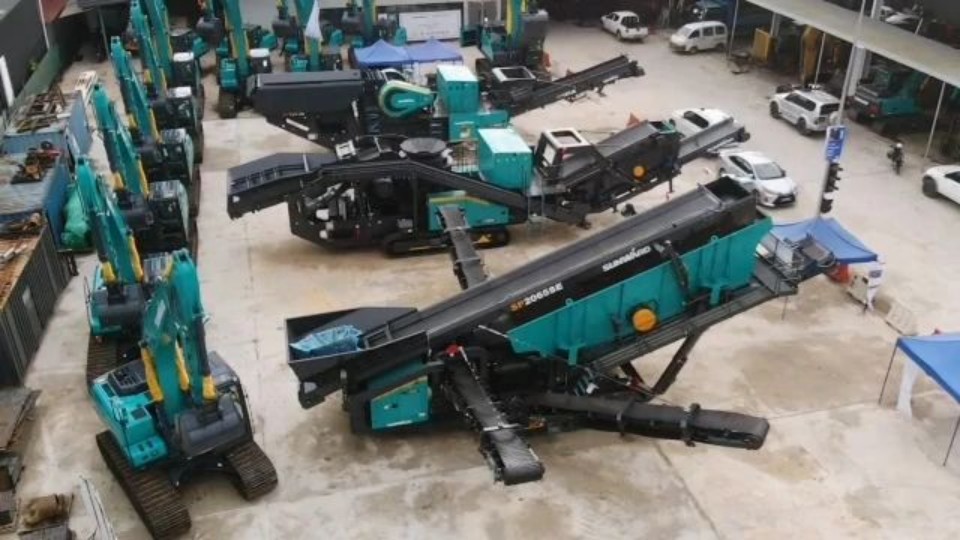 山河智能高端設(shè)備批量交付，助力馬來西亞基建升級(jí)