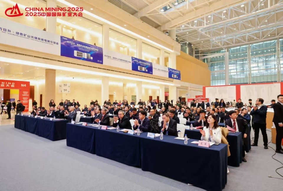 “地勘裝備能力提升的重大突破”！山河智能聯(lián)合中國煤炭地質(zhì)總局發(fā)布T138車載鉆機