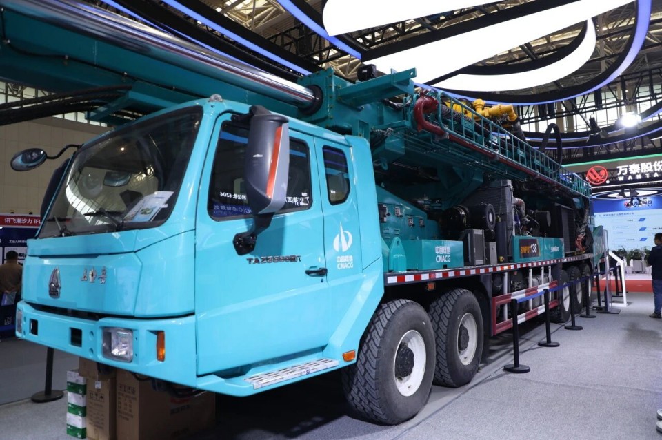 “地勘裝備能力提升的重大突破”！山河智能聯(lián)合中國煤炭地質(zhì)總局發(fā)布T138車載鉆機