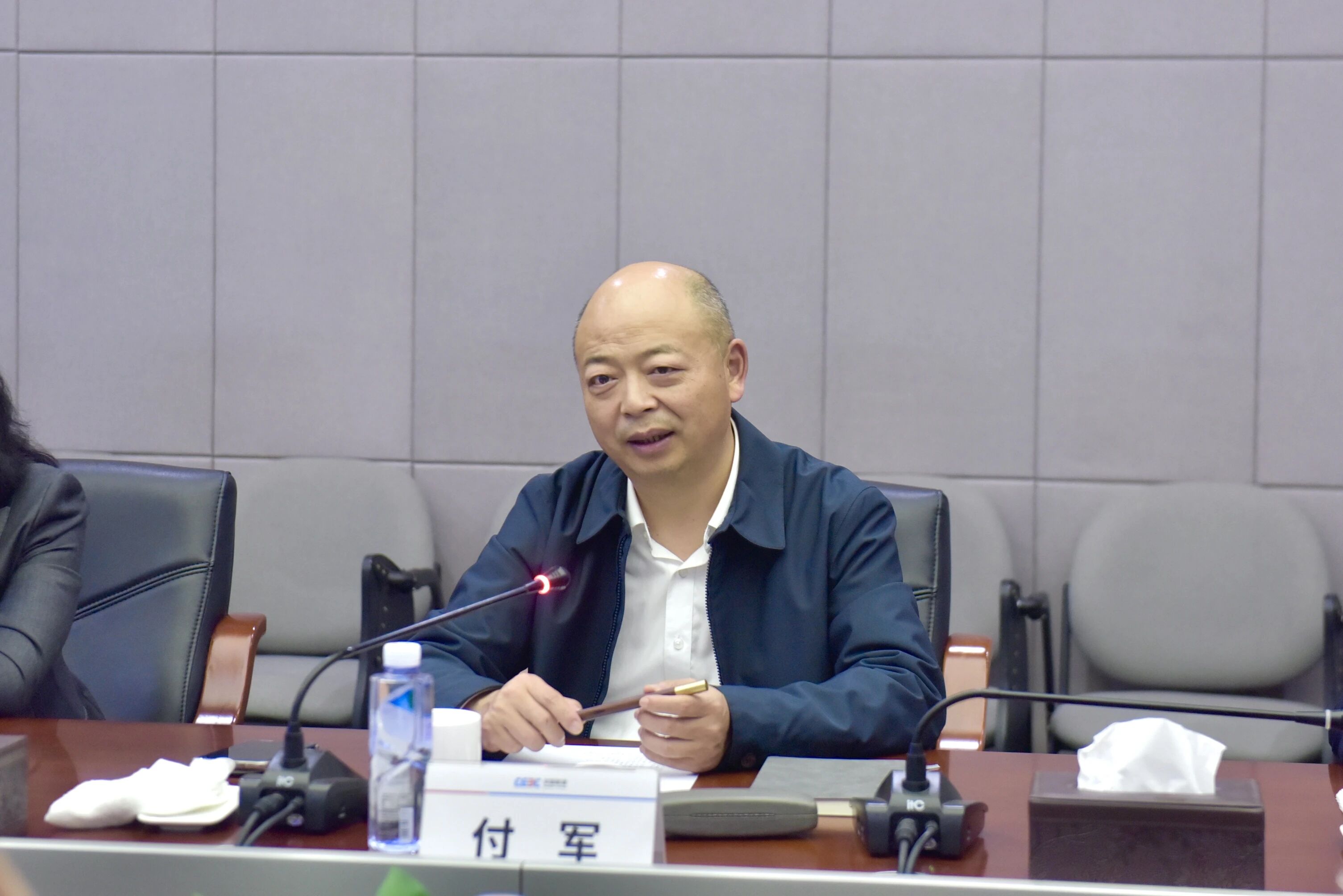 山河智能與易普力開展座談交流，譜寫互利共贏新篇章