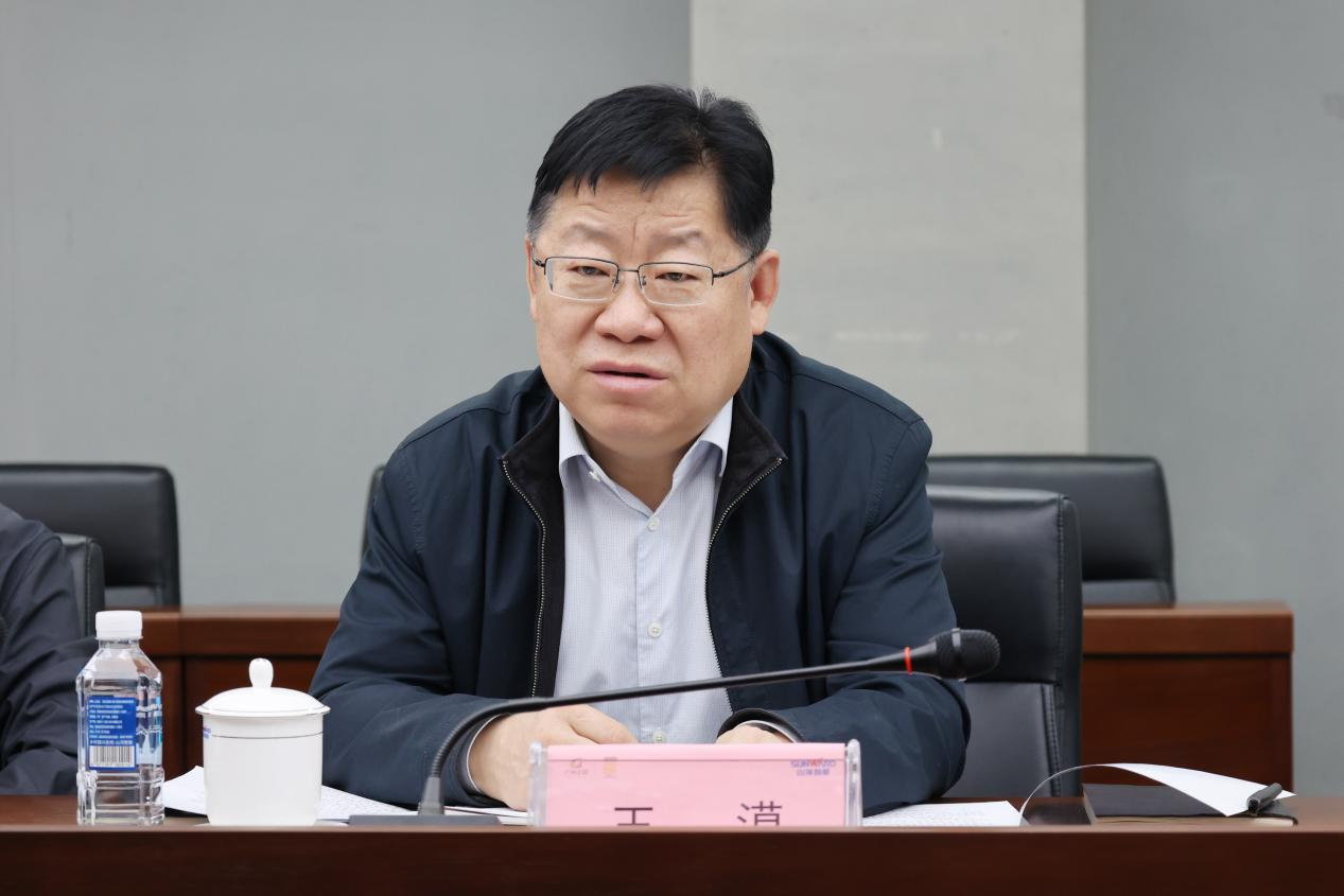 新礦投資集團(tuán)黨委書記、董事長王漠到訪山河智能