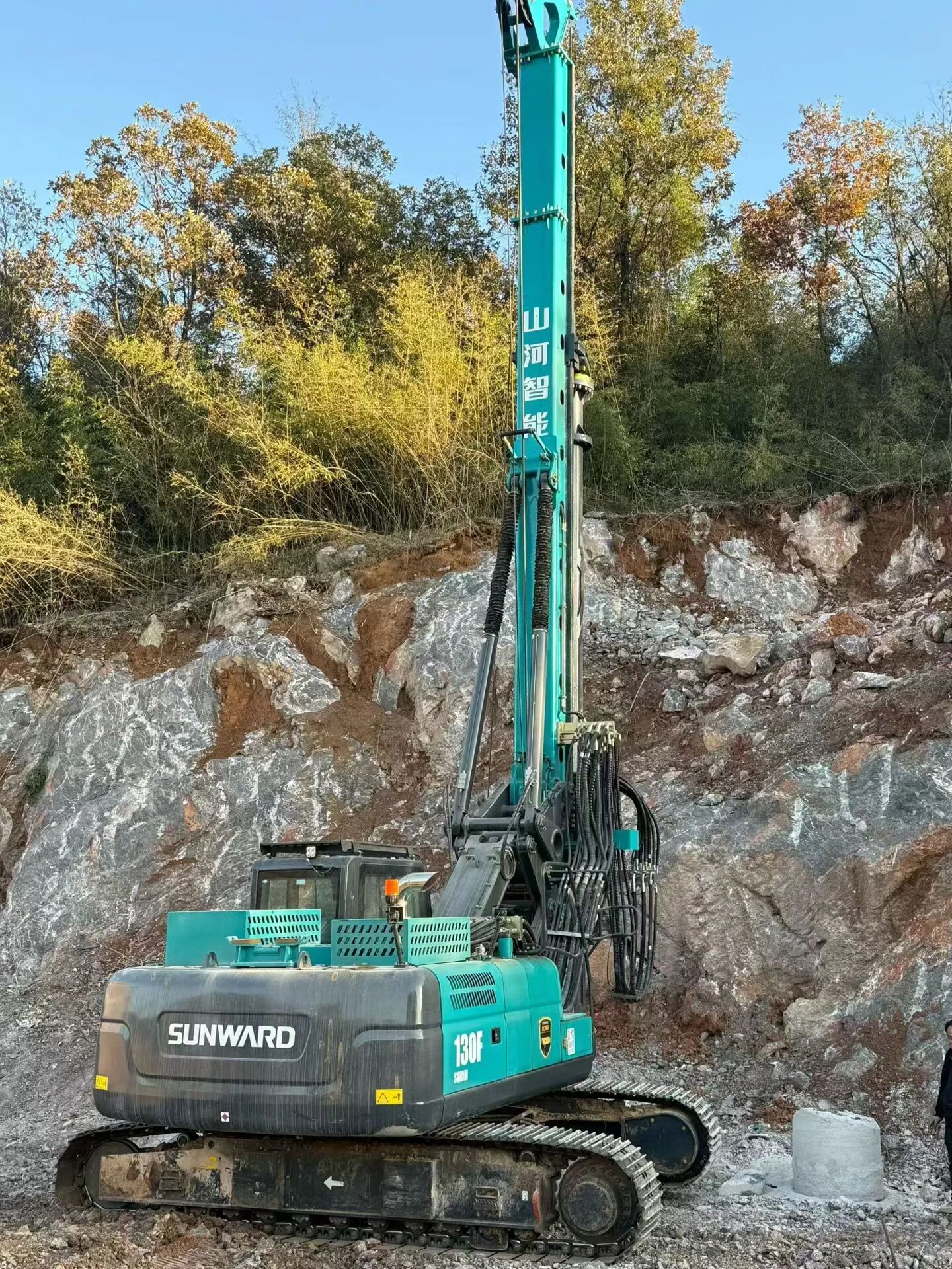 從國家重點(diǎn)工程到鄉(xiāng)村安居建設(shè)，山河智能旋挖鉆機(jī)實(shí)現(xiàn)跨場景擔(dān)當(dāng)