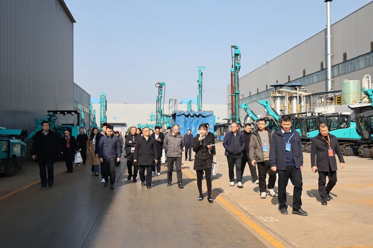 湖南省工程管理學(xué)會2025年學(xué)術(shù)年會在山河工業(yè)城舉辦