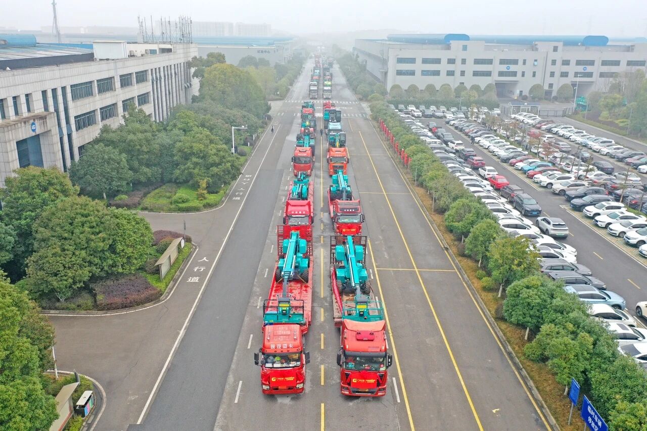 山河智能舉行2026年正月系列發(fā)貨儀式，過(guò)億元設(shè)備奔赴全球