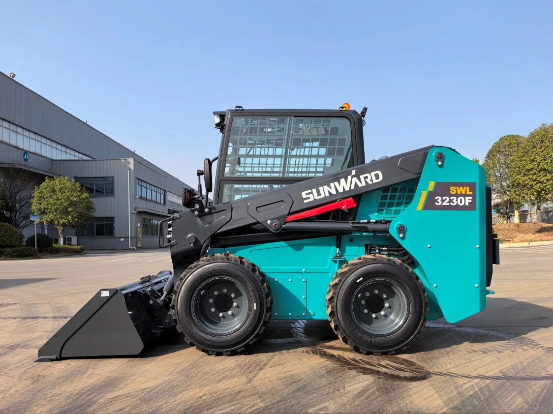 瞄準(zhǔn)歐美高端市場，山河智能成功推出SWL3230F、SWL4038F兩款滑移裝載機(jī)