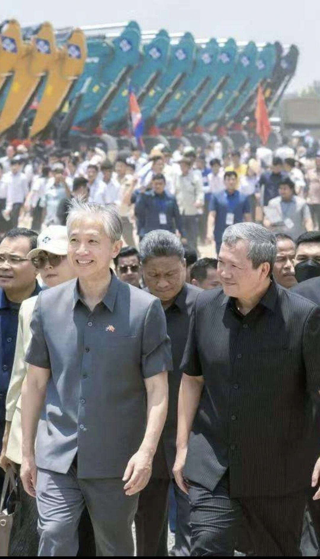 共建“一帶一路”：山河智能挖掘機(jī)助力柬埔寨水利大動(dòng)脈建設(shè)